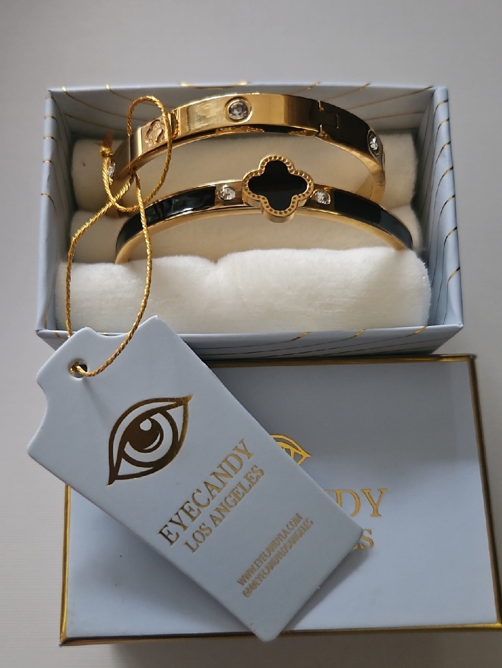 EYECANDY Los Angeles Gold Black Clover Studded Hinged Bangle Bracelet Set